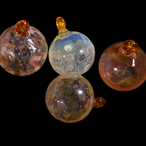 décoration boules de Noël fuming