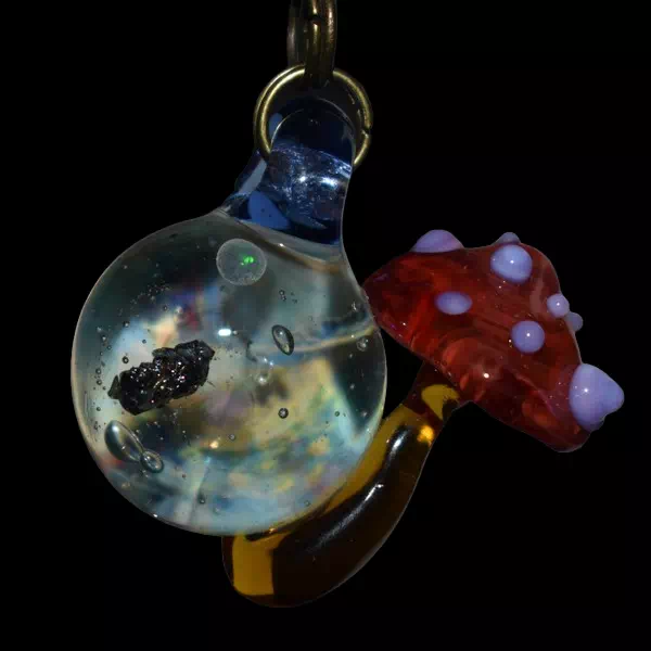 Pendentif en verre soufflé fait main - galaxy champignon 2