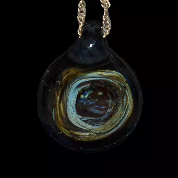 Pendentif en verre soufflé fait main - distordu 