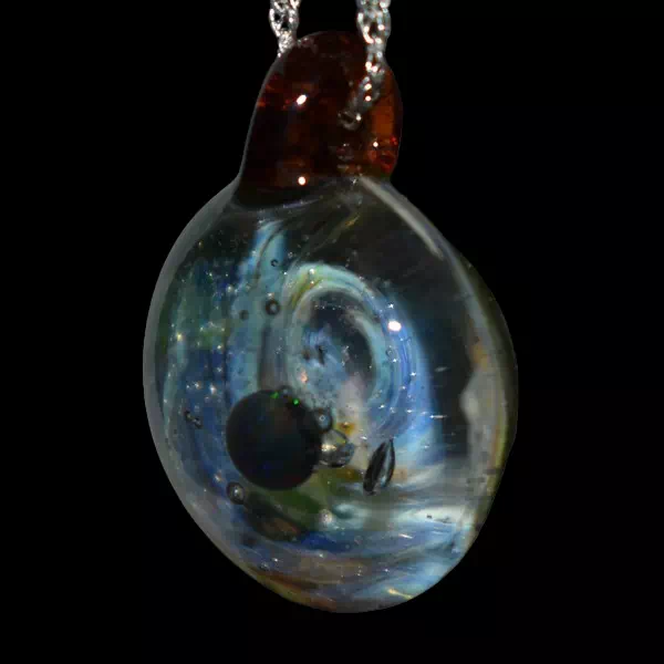 Pendentif en verre soufflé fait main - galaxy venus 