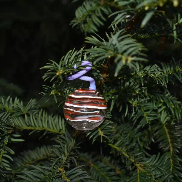 décoration en verre soufflé - modèle boules de Noël traio
