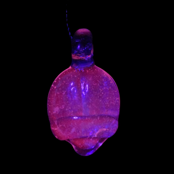 Pendentif en verre soufflé fait main - scarabée uv