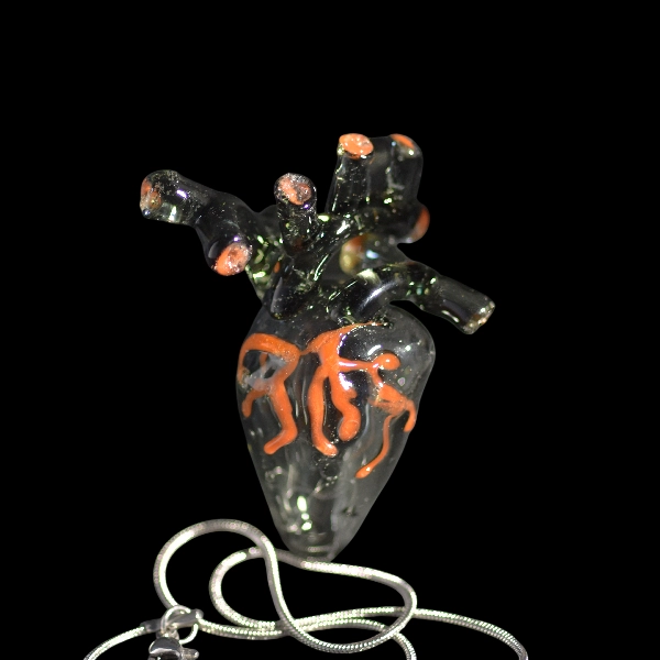 Pendentif en verre soufflé fait main - coeur noir 