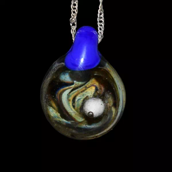 Pendentif en verre soufflé fait main - Overnein 